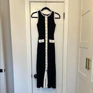 Knit Black and White Sleeveless Dress